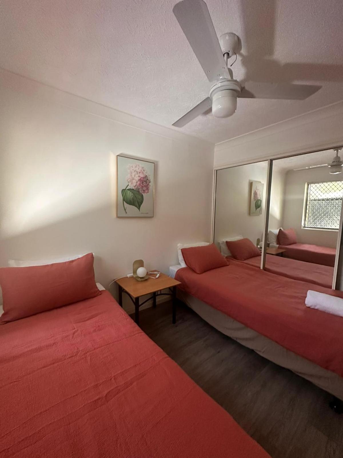 Surfers Tradewinds Gold Coast Exterior foto